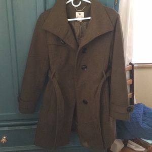 trench coat (polyester)